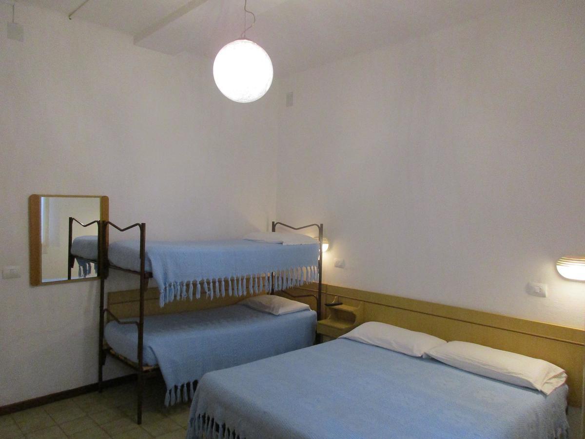Hotel Pensione Ornella Cesenatico Buitenkant foto