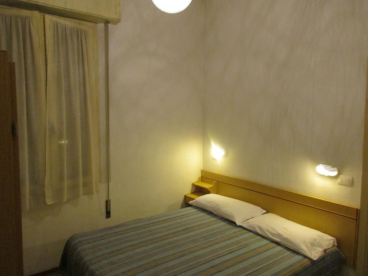Hotel Pensione Ornella Cesenatico Buitenkant foto